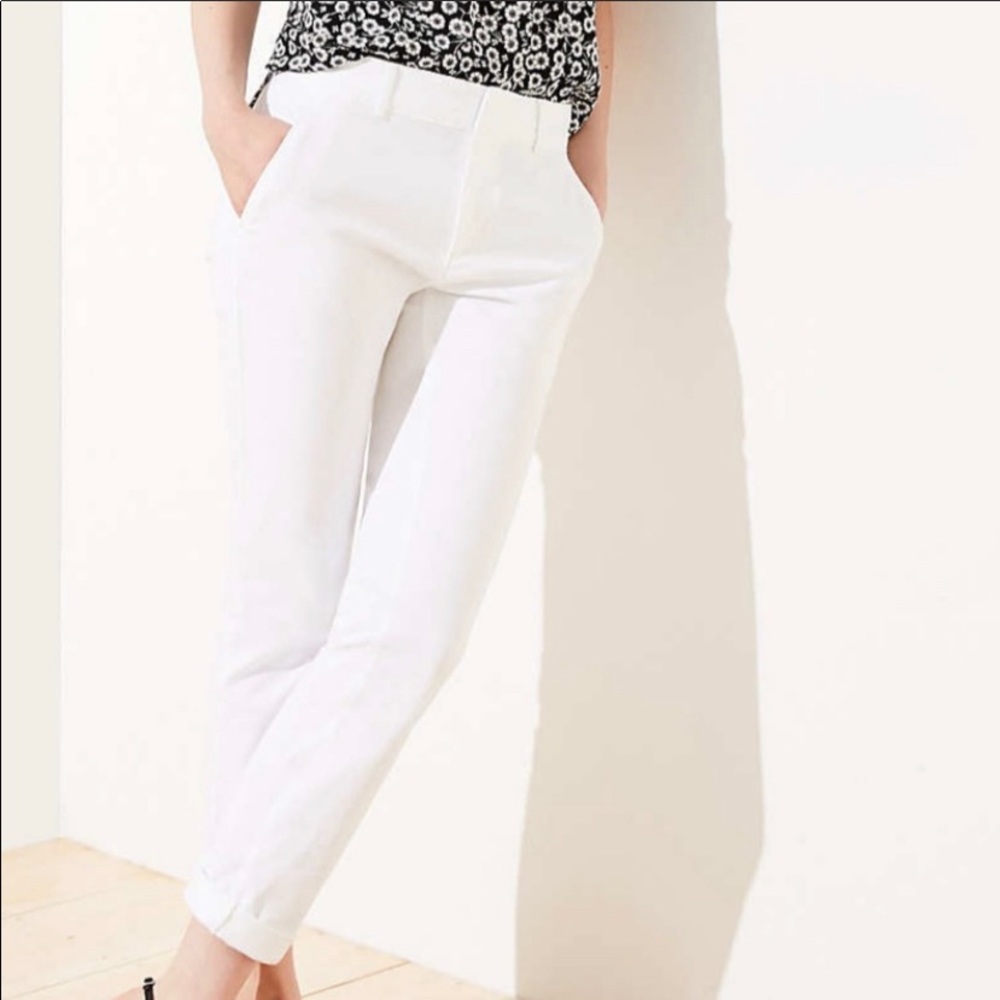 💕3 for $30💕 Loft BNWT White, Tan or Navy Blue Girlfriend Chino pants